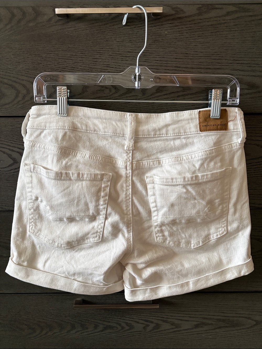 American Eagle AE High Rise Denim Shorts Women’s Size 6 White Cuffed Hem 4” - Picture 2 of 4
